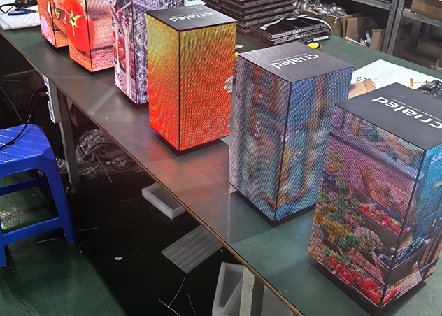 table cube led display 3